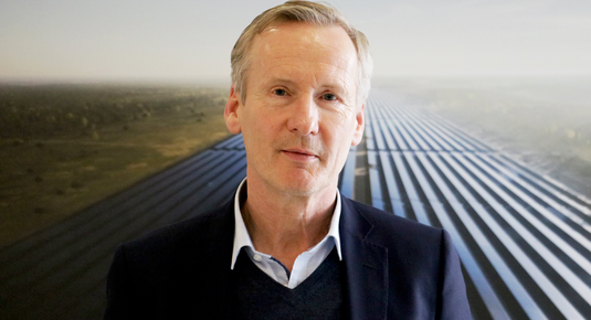 [Translate to DE:] Portraitfoto Ingo Alpheus